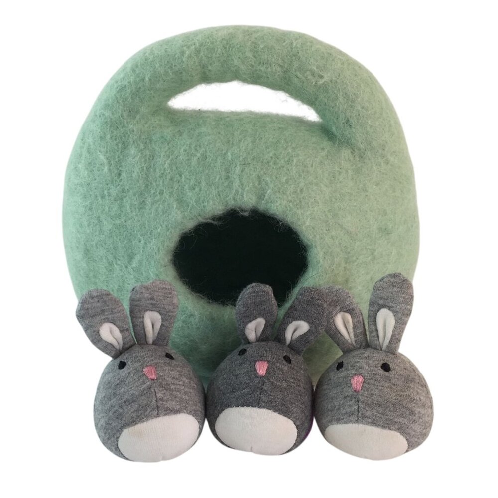 Lovevery Bunnies In a Felt Burrow Green Babbler‎ Kit Montessori Toy 3 Bunnies